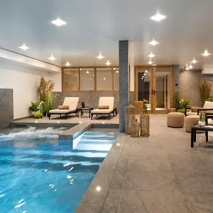 https://falcon-lodge-by-alpine-resorts.hotels-rhonealpes.com